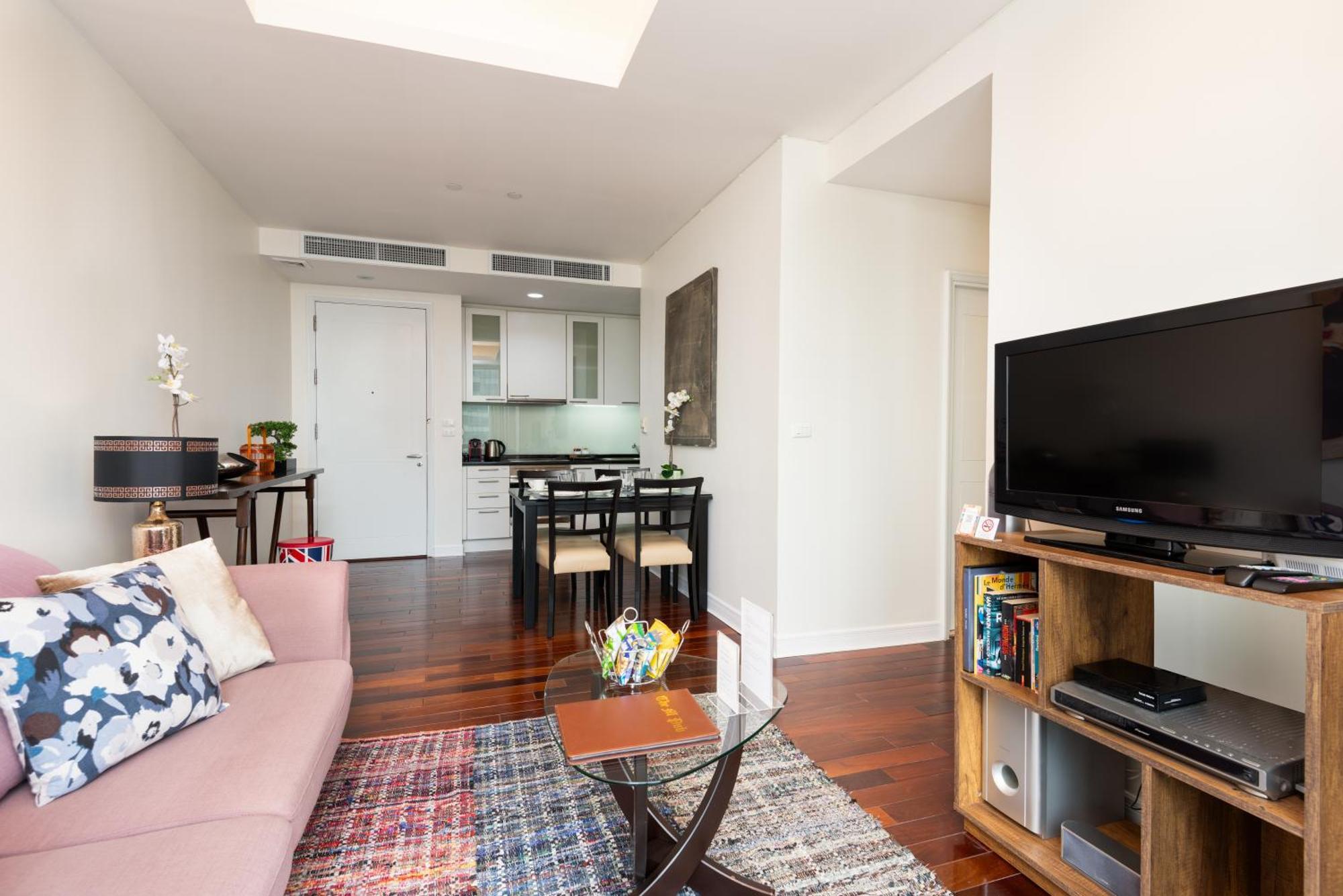 Sky Villas Apartments Bangkok Room photo