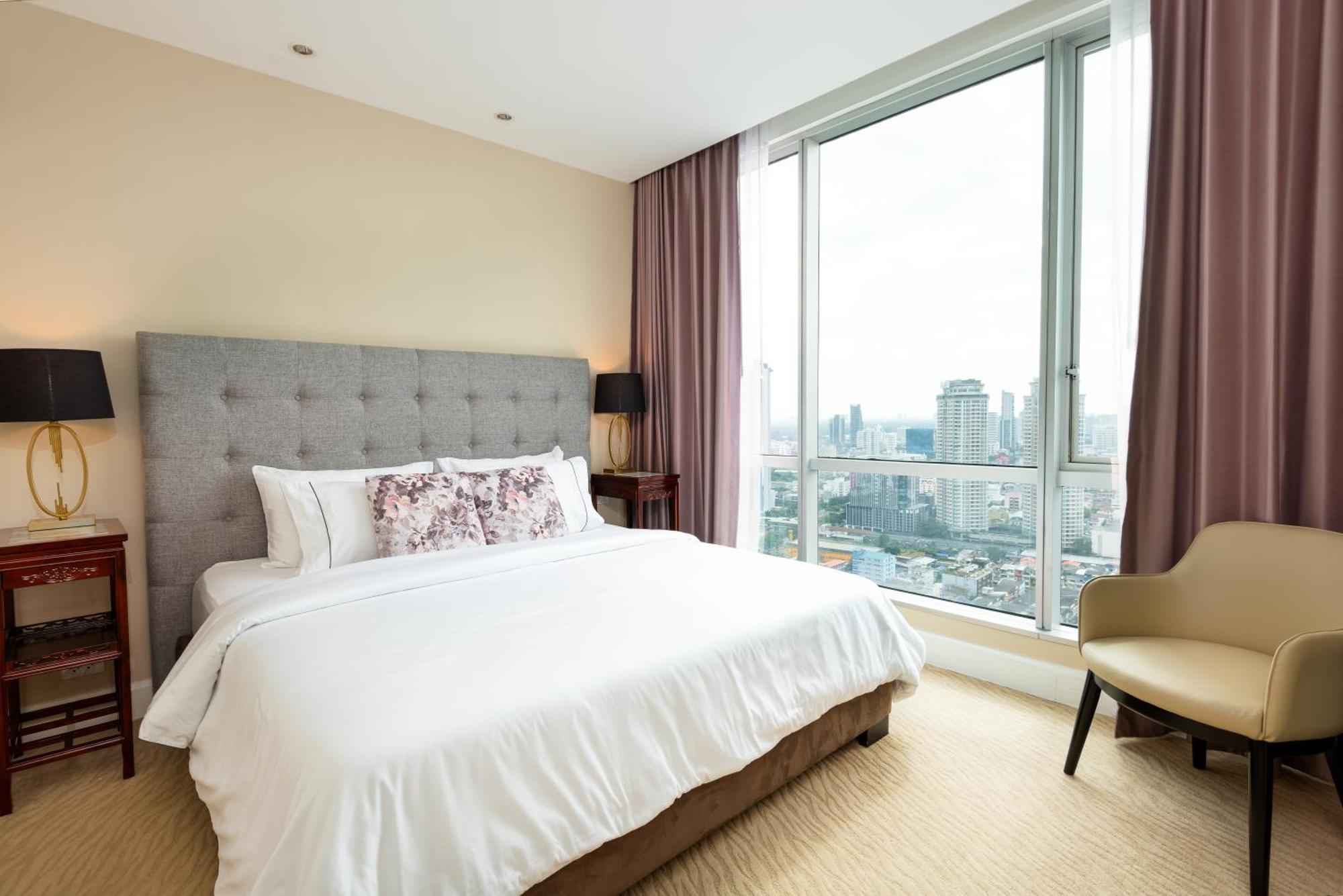 Sky Villas Apartments Bangkok Exterior photo
