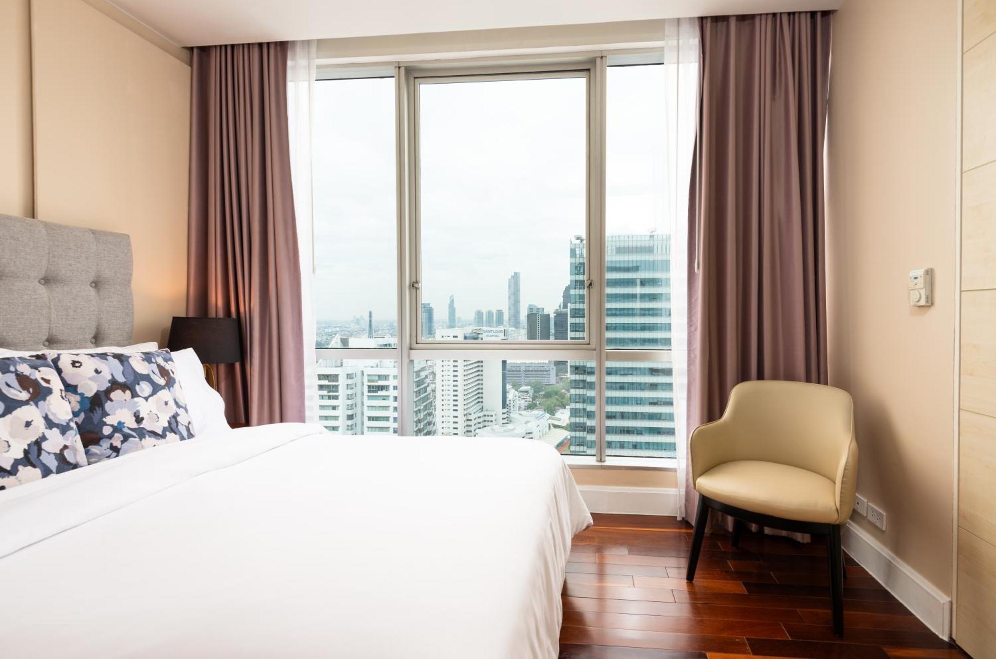 Sky Villas Apartments Bangkok Exterior photo