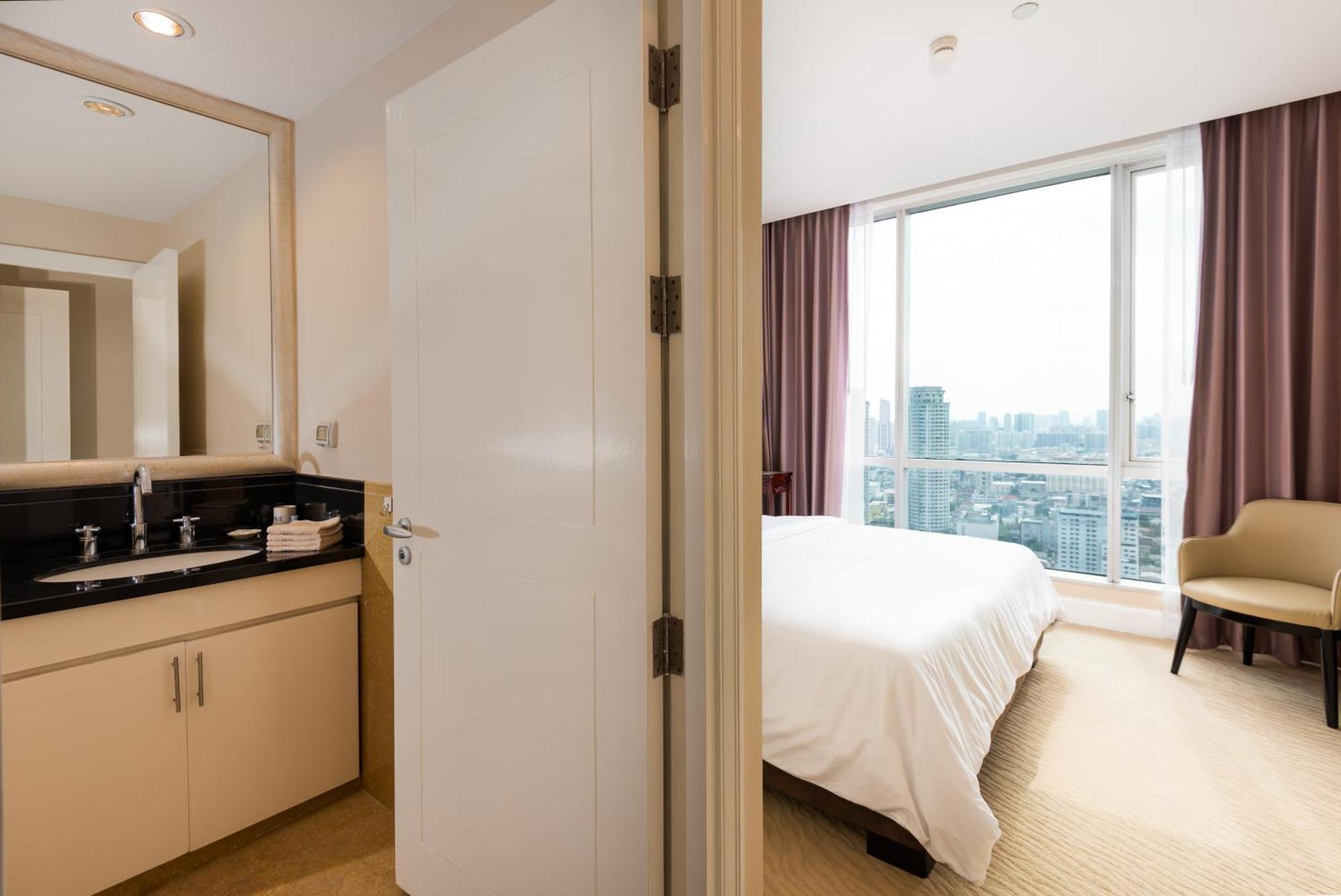 Sky Villas Apartments Bangkok Exterior photo